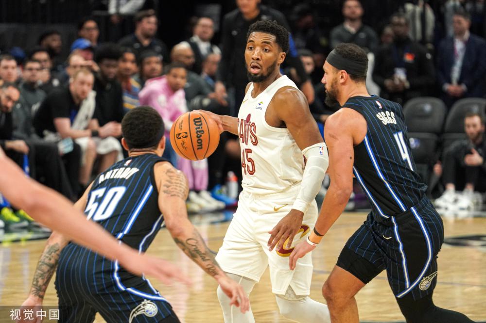 外赛场上积 外赛场上积