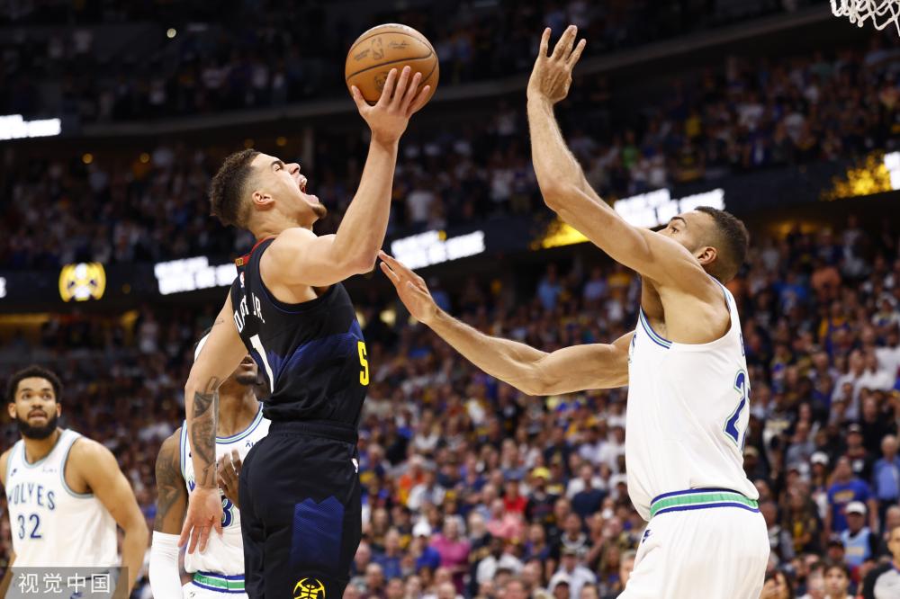 表现或多或 表现或多或