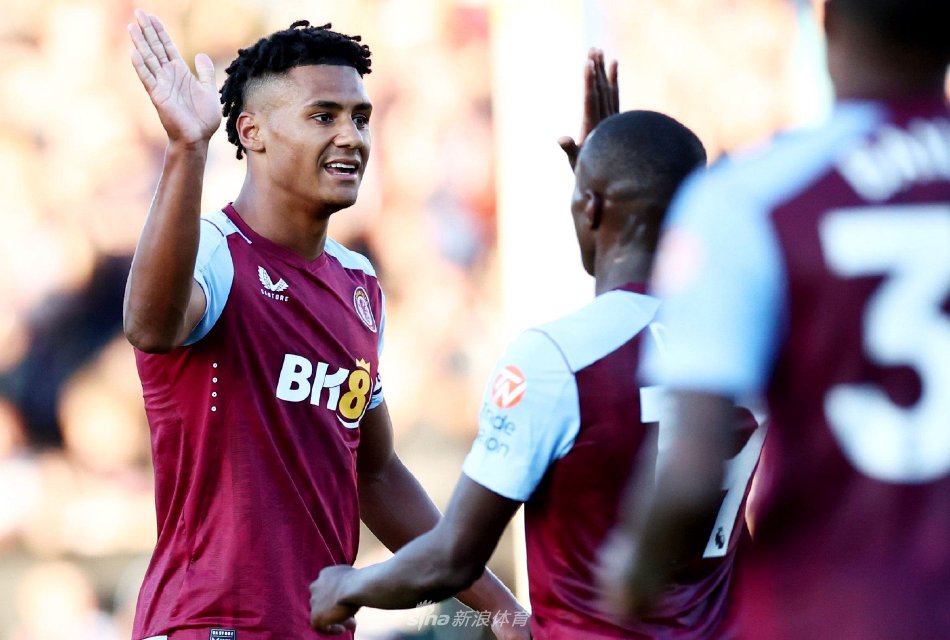 增添了亮丽 增添了亮丽